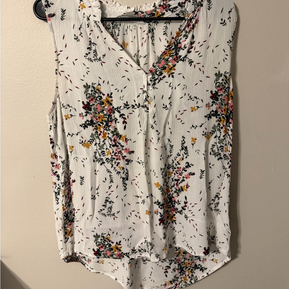 Market & Spruce Floral V-Neck Blouse - White and Multicolor